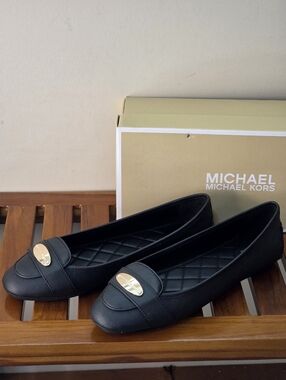 Michael Kors Women's Black Quilted Faux Leather Loafers with Gold Logo NEW